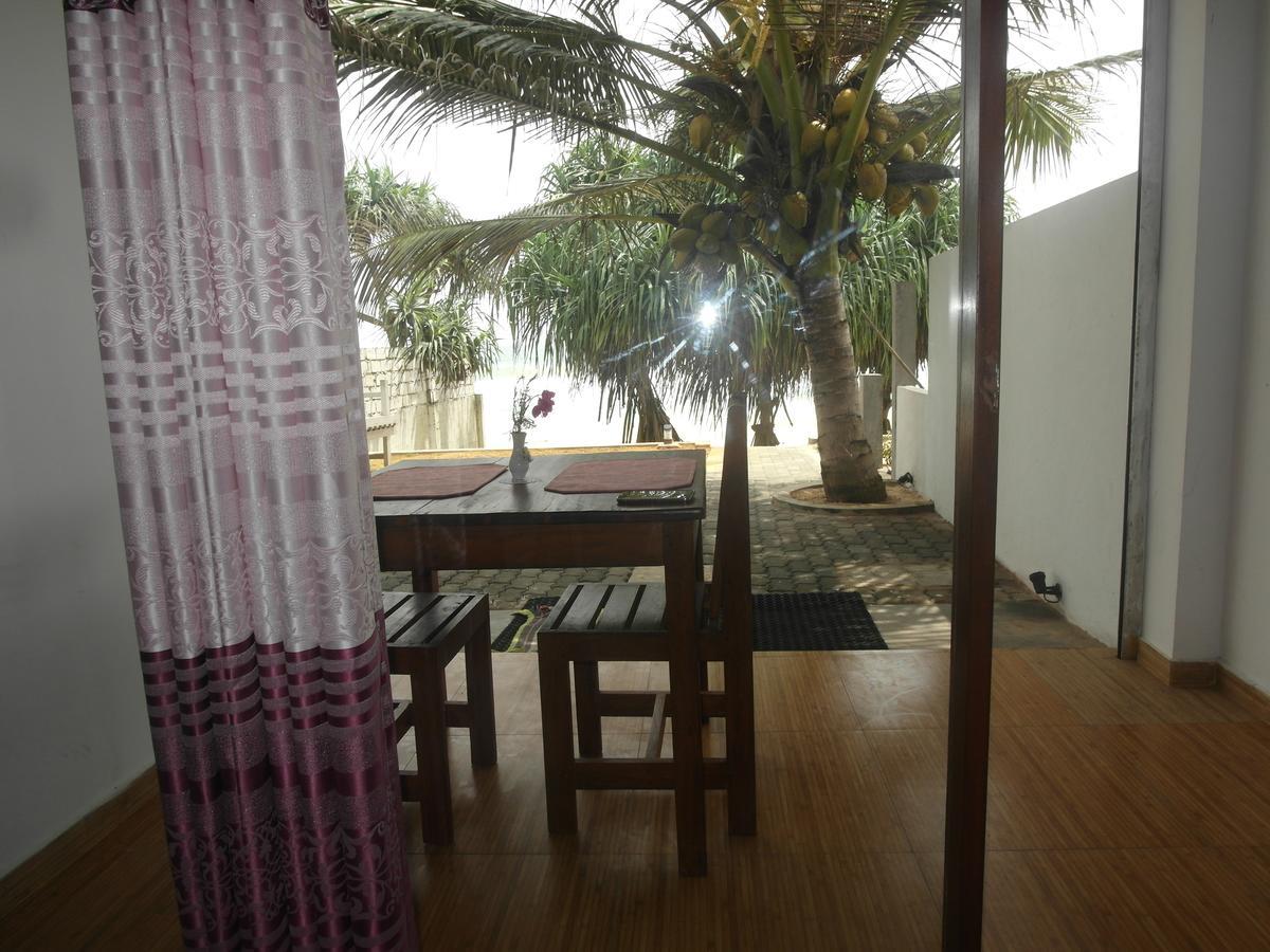 Dasa Beach View Habaraduwa Bagian luar foto